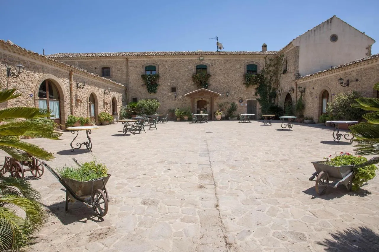Tenute Gigliotto - B&B - Resort Wine - Agriturismo San Cono Farm stay
