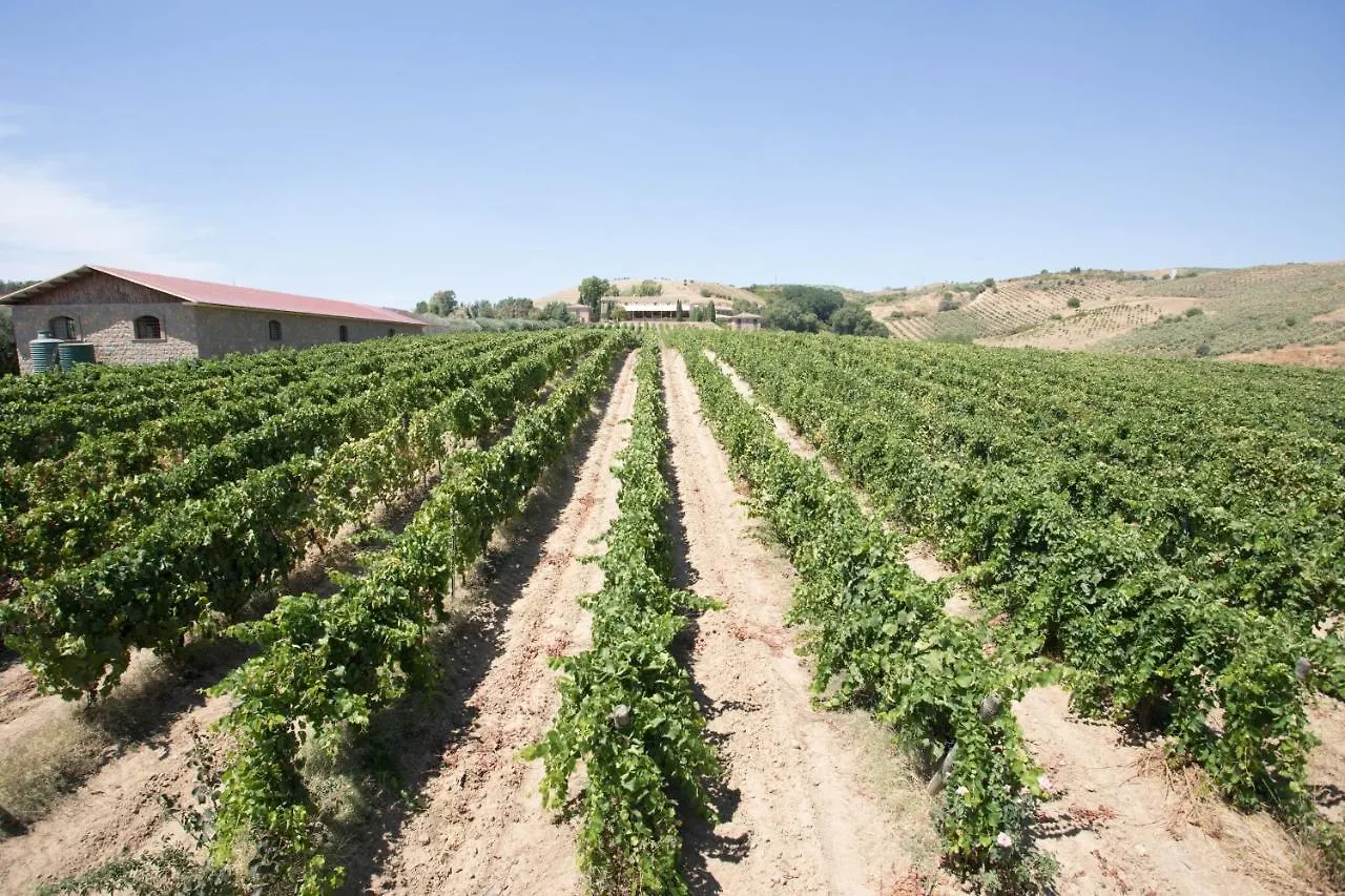 Farm stay Tenute Gigliotto - B&B - Resort Wine - Agriturismo San Cono Italy